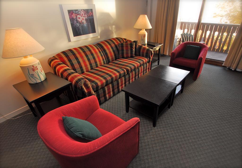 Hotel Du Lac Mont-Tremblant Exterior photo